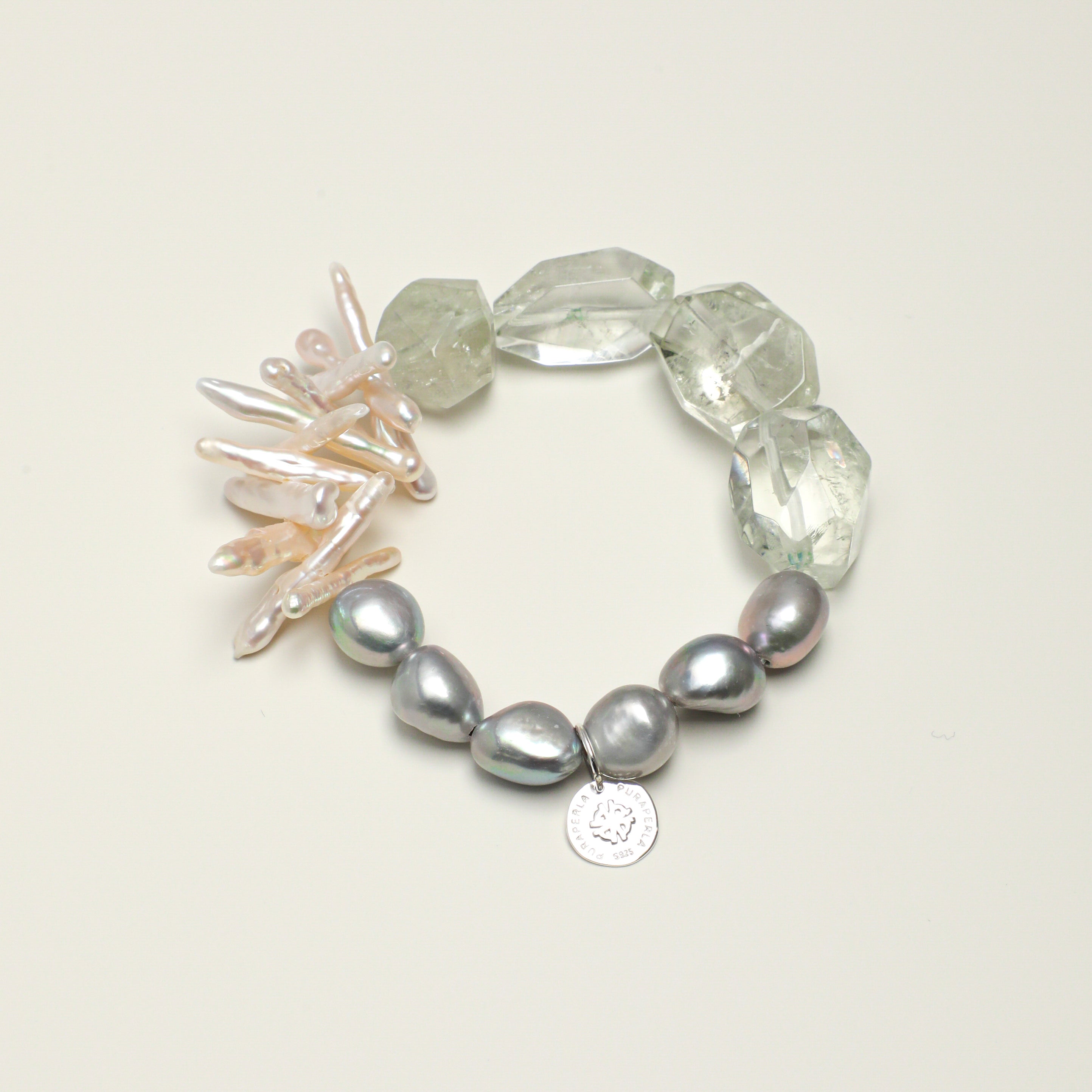Green quartz and baroque freshwater pearl bracelet