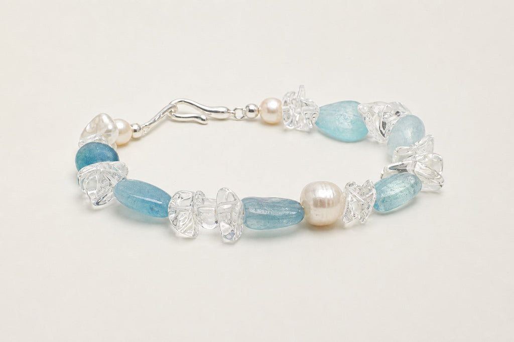 Clear Quartz & Aquamarine & Pearl Bracelet – Chip, Sterling Silver — alternate angle showing bracelet structure and clasp