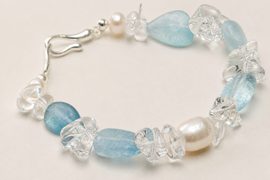 Clear Quartz & Aquamarine & Pearl Bracelet – Chip, Sterling Silver — close-up showing stone, pearl and sterling silver details