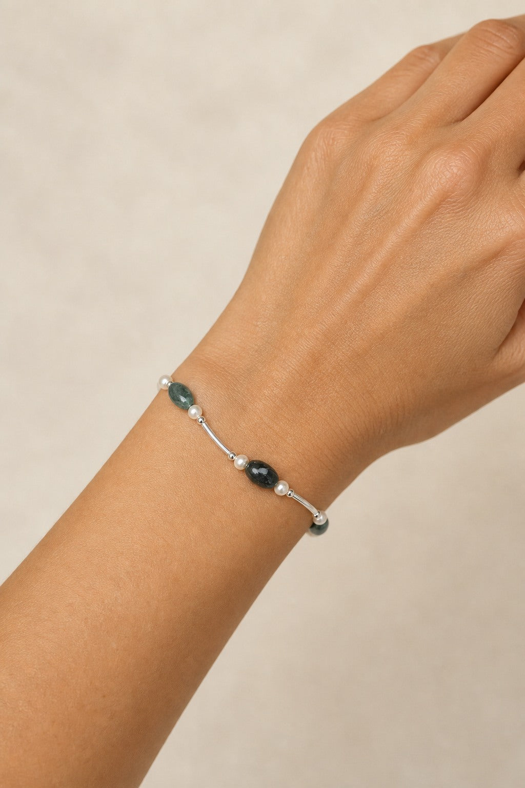 Dendritic Agate & Pearl Bracelet – Seed Bead, Sterling Silver — model wearing view showing bracelet scale and fit