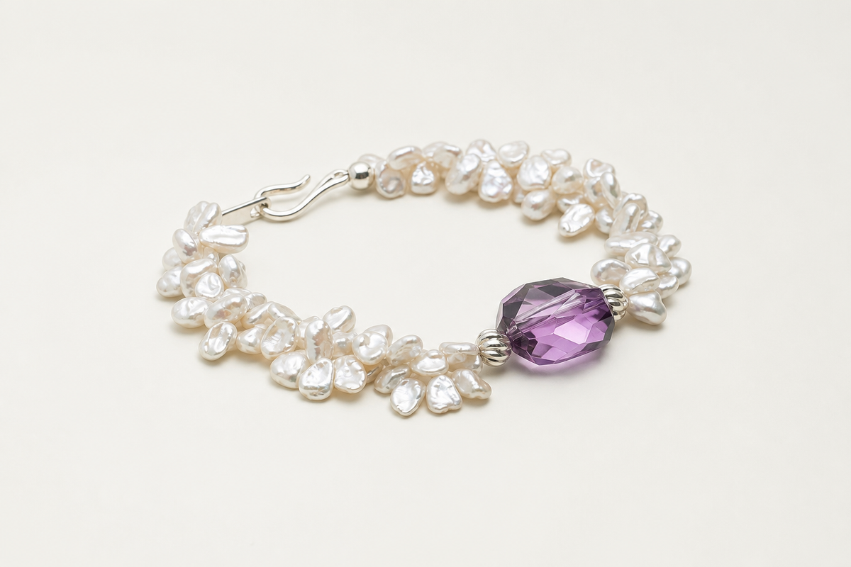 Amethyst & Baroque Pearl Bracelet alternate angle showing overall construction